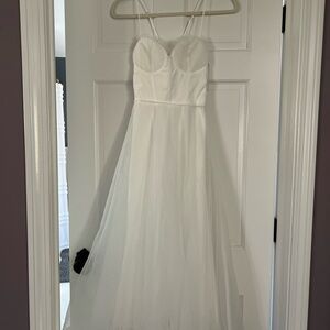 Elegant White tulle Gown